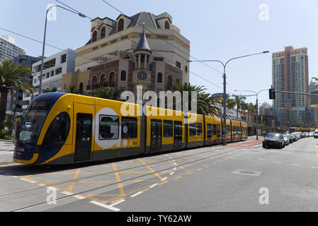 Light Rail - tram sulla Gold Coast di Queensland in Australia Foto Stock