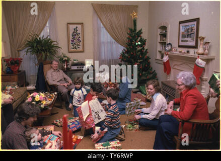 Jimmy Carter e Famiglia festeggiano il Natale a casa Foto Stock