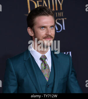 Membro del cast Dan Stevens assiste la premiere del motion picture romantica fantasia musicale "La Bella e la bestia" al El Capitan Theater di Hollywood sezione di Los Angeles il 2 marzo 2017. Trama: un giovane principe, imprigionato sotto forma di una bestia, può essere liberato solo da vero amore. Che cosa può essere la sua unica opportunità arriva quando incontra belle, l'unica ragazza umana mai a visitare il castello poiché è stato incantato. Foto di Jim Ruymen/UPI Foto Stock