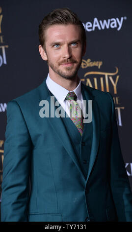 Membro del cast Dan Stevens assiste la premiere del motion picture romantica fantasia musicale "La Bella e la bestia" al El Capitan Theater di Hollywood sezione di Los Angeles il 2 marzo 2017. Trama: un giovane principe, imprigionato sotto forma di una bestia, può essere liberato solo da vero amore. Che cosa può essere la sua unica opportunità arriva quando incontra belle, l'unica ragazza umana mai a visitare il castello poiché è stato incantato. Foto di Jim Ruymen/UPI Foto Stock