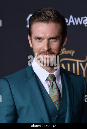 Membro del cast Dan Stevens assiste la premiere del motion picture romantica fantasia musicale "La Bella e la bestia" al El Capitan Theater di Hollywood sezione di Los Angeles il 2 marzo 2017. Trama: un giovane principe, imprigionato sotto forma di una bestia, può essere liberato solo da vero amore. Che cosa può essere la sua unica opportunità arriva quando incontra belle, l'unica ragazza umana mai a visitare il castello poiché è stato incantato. Foto di Jim Ruymen/UPI Foto Stock