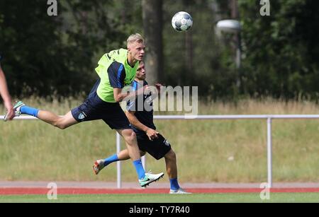 Bochum, Deutschland. Il 25 giugno, 2019. firo: 25.06.2019, calcio, 2.Bundesliga, stagione 2019/2020, VfL Bochum, formazione, formazione start, Saulo DECARLI | Utilizzo di credito in tutto il mondo: dpa/Alamy Live News Foto Stock