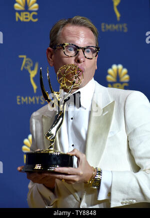 Carson Kressley, vincitore del premio per il miglior programma di Reality-Competition per "RuPaul's Drag Race,' appare dietro le quinte durante il settantesimo annuale di Primetime Emmy Awards di Microsoft, presso il teatro in downtown Los Angeles il 17 settembre 2018. Foto di Christine masticare/UPI Foto Stock