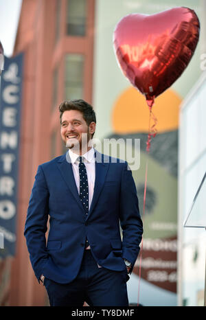 Michael Buble assiste la stella cerimonia di inaugurazione in onore di lui con la 2,650th della stella sulla Hollywood Walk of Fame a Los Angeles, la California il 16 novembre 2018. Foto di Chris Chew/UPI Foto Stock