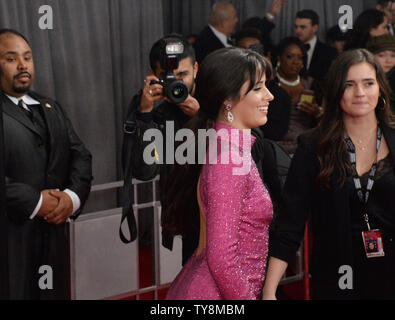 Camila Cabello arriva per la 61Annual Grammy Awards tenutosi presso Staples Center a Los Angeles il 10 febbraio 2019. Foto di Jim Ruymen/UPI Foto Stock