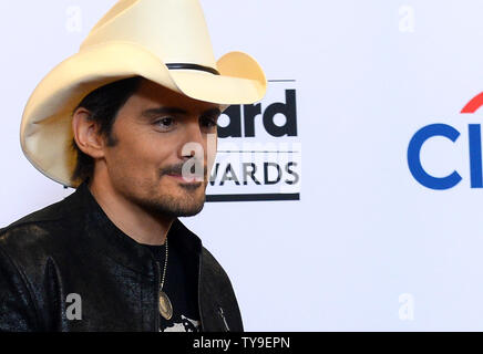 Il cantante Brad Paisley appare dietro le quinte durante il 2014 Billboard Music Awards tenutosi al MGM Grand Garden Arena di Las Vegas, Nevada, il 18 maggio 2014. UPI/Jim Ruymen Foto Stock