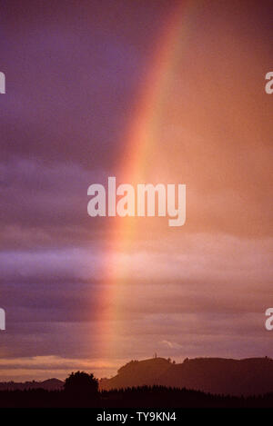 Nuova Zelanda, Isola del nord rainbow. Foto: © Simon Grosset. Archivio: immagine digitalizzati da un originale di trasparenza. Presa nel novembre 1989 Foto Stock