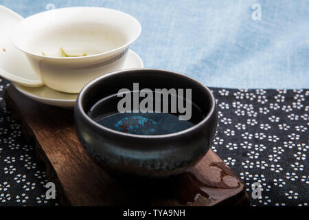 Angie tè bianco, gara di outrageous bud testa Foto Stock