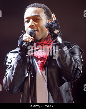 John Legend appare in concerto presso il RIMAC Arena sul campus della University of California di San Diego, a La Jolla, in California, il 16 gennaio 2009. Legenda delle prestazioni a UCSD è parte della sua 'Evolver' World Tour. (UPI foto/Roger Williams) Foto Stock