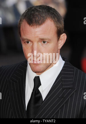 Direttore britannico Guy Ritchie assiste la prima mondiale di "Rocknrolla' di Odeon West End a Londra il 1 settembre 2008. (UPI foto/Rune Hellestad) Foto Stock