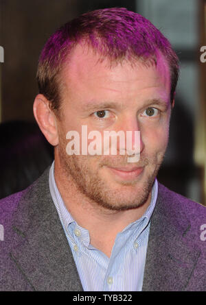 Direttore britannico Guy Ritchie assiste la premiere del 'Due data all' Impero, Leicester Square a Londra il 3 novembre 2010. UPI/Rune Hellestad Foto Stock