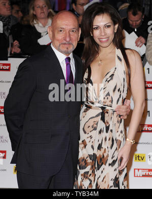 Attore britannico Ben Kingsley e la moglie Daniela Barbossa partecipare a "Pride of Britain Awards' presso Grosvenor House di Londra il 8 novembre 2010. UPI/Rune Hellestad Foto Stock