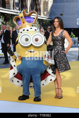 Actrice americano Sandra Bullock assiste la Premiere mondiale di 'Minions' di Odeon Leicester Square a Londra il 11 giugno 2015. Foto di Paul Treadway/UPI Foto Stock