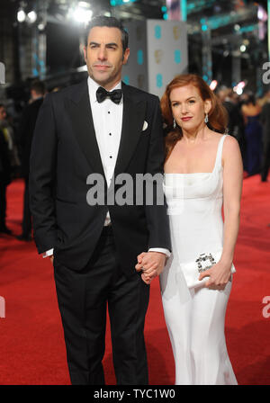 Attore inglese sacha baron cohen e attrice australiana Isla Fisher frequentare l'EE British Academy Film Awards 2016 in Lon assiste l'EE British Academy Film Awards 2016 presso la Royal Opera House di Londra il 14 febbraio 2016. Foto di Paul Treadway/ UPI Foto Stock