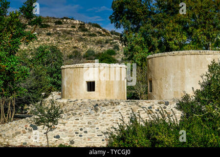 Nachbau Rekonstruktion, Steinzeitliche Ausgrabungsstaette Chirokitia, Zypern Foto Stock