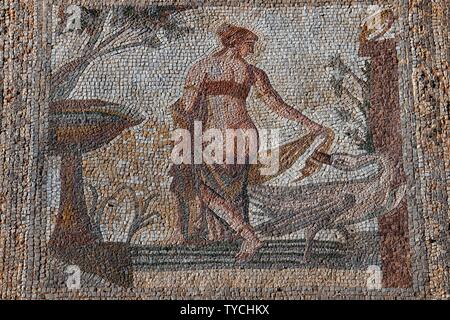 Mosaico di Leda e il cigno, Kovokle manor, sito di scavo Old-Paphos, Kouklia, Cipro Foto Stock
