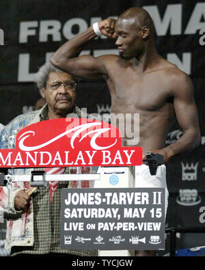 Ex Pesi Mediomassimi campione Antonio Tarver., di FL. pesa 175 libbre Maggio 14, 2004 a Las Vegas per il suo titolo sfida contro Champion Roy Jones Jr in una rivincita della loro lotta ravvicinata nel 2003 ha vinto da Jones in una decisione di split. (UPI foto/Roger Williams) Foto Stock