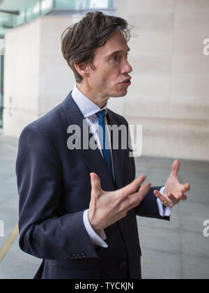 Rory Stewart OBE MP, Segretario di Stato per lo Sviluppo Internazionale, uscire la BBC, London, Regno Unito offre: Rory Stewart dove: Londra, Regno Unito quando: 26 maggio 2019 Credit: Wheatley/WENN Foto Stock