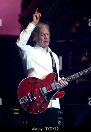 Justin Hayward con la Moody Blues esegue in concerto al Seminole Hard Rock Hotel & Casino in Hollywood Florida il 25 marzo 2008. (UPI foto/Michael Bush) Foto Stock