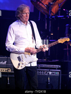 Justin Hayward con la Moody Blues esegue in concerto al Seminole Hard Rock Hotel & Casino in Hollywood Florida il 25 marzo 2008. (UPI foto/Michael Bush) Foto Stock