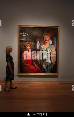 National Portrait Gallery svela Cindy Sherman la prima grande retrospettiva del Regno Unito 26 Giugno 2019 LONDON REGNO UNITO Foto Stock