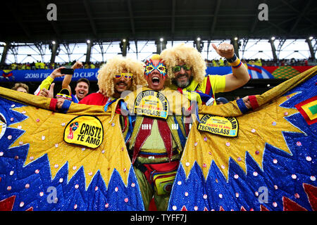Colombia fan a sostenere la loro squadra durante il 2018 FIFA World Cup Round di 16 corrispondono a Spartak Stadium di Mosca, Russia il 3 luglio 2018. Inghilterra ha battuto la Colombia 4-3 sulle sanzioni per qualificarsi per i quarti di finale. Foto di Chris Brunskill/UPI Foto Stock