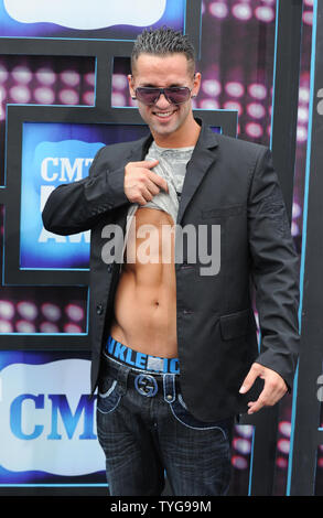 Mike "La situazione' Sorrentino arriva alla Country Music Television Awards a Nashville, nel Tennessee il 9 giugno 2010. UPI/Alexis C. Glenn Foto Stock