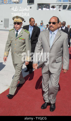 EX PRESIDENTE DELLA MAURITANIA MOHAMED OULD ABDEL AZIZ e nuovo Presidente Mohamed Ould GHAZOUANI Foto Stock