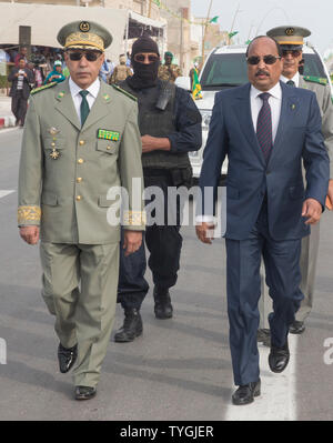 EX PRESIDENTE DELLA MAURITANIA MOHAMED OULD ABDEL AZIZ e nuovo Presidente Mohamed Ould GHAZOUANI Foto Stock