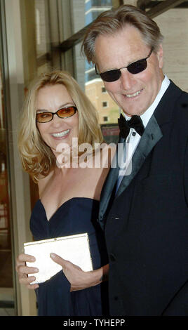 Premio Pulitzer autore/attore Sam Shepard arriva con la moglie attrice Jessica Lange on April 17, 2006 per la trentaquattresima edizione annuale di Film Society del Lincoln Center di gala in New York che ha onorato la due time Academy Award winning attrice Ms. Lange (UPI foto/Ezio Petersen) Foto Stock