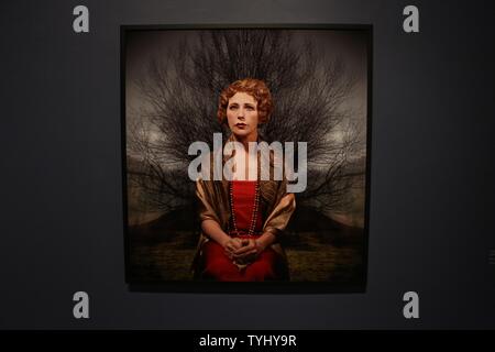 National Portrait Gallery svela Cindy Sherman la prima grande retrospettiva del Regno Unito 26 Giugno 2019 LONDON REGNO UNITO Foto Stock