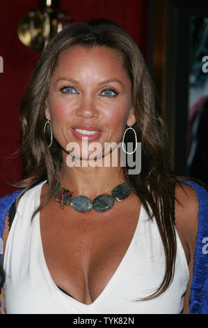 Vanessa Williams arriva per la prima assoluta di "Harry Potter e il Principe mezzosangue" al Teatro Ziegfeld a New York il 9 luglio 2009. (UPI foto/Laura Cavanaugh) Foto Stock