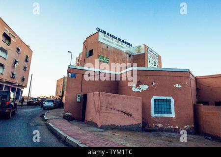 Africa, Mauritania, Ayoun, Sanmao ex residenza, ex residenza, Sanmao, scrittore Taiwanese, strade, città, giunzioni, immobili, edifici, bambini, residenti, strade e case Foto Stock