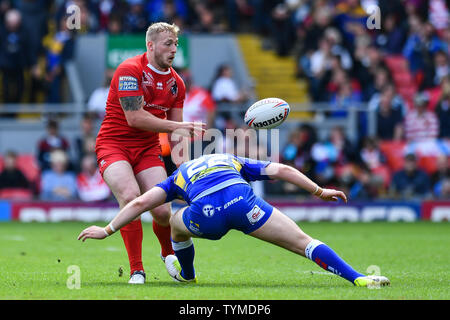 26 Maggio 2019 , Anfield Stadium, Liverpool, in Inghilterra; Dacia Magic Weekend, Betfred Super League Round 16, Leeds Rhinos vs London Broncos ; Giordania Abdull (6) di London Broncos in azione Credit: Craig Thomas/news immagini Foto Stock