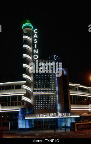 Blackpool Pleasure Beach Casino di notte Foto Stock