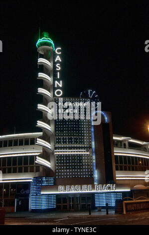 Blackpool Pleasure Beach Casino di notte Foto Stock