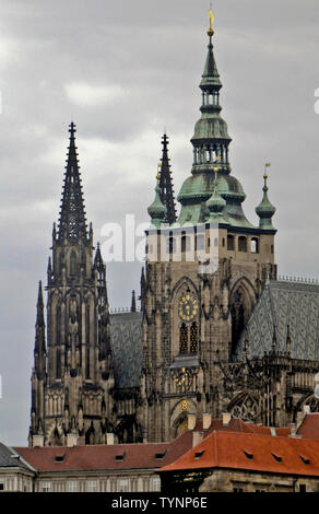 La Cattedrale di San Vito, situato nel Castello di Praga, Repubblica Ceca Foto Stock