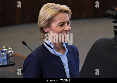 Bruxelles, Belgio. Il 26 giugno 2019. Ministro tedesco della difesa, Ursula von der Leyen assiste a Ministri della difesa della NATO riunione. Credito: ALEXANDROS MICHAILIDIS/Alamy Live News Foto Stock