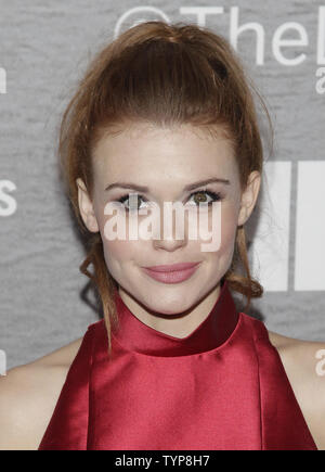 Holland Roden arriva sul tappeto rosso alla premiere di HBO 'gli avanzi" presso la NYU Skirball Center a New York City il 23 giugno 2014. UPI/John Angelillo Foto Stock