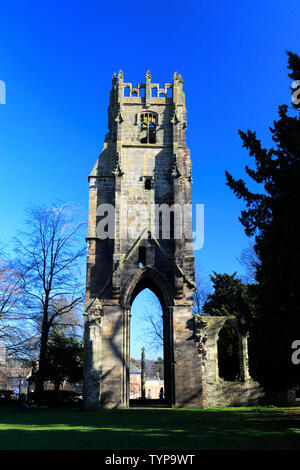 Vista la molla di Grey friars Tower, Richmond Town, North Yorkshire, Inghilterra, Regno Unito Foto Stock