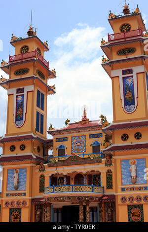 Cao Dai Temple Foto Stock