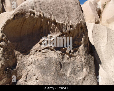 Cappadocia, Turchia, interessanti formazioni rocciose, i camini di fata, antiche dimore Foto Stock