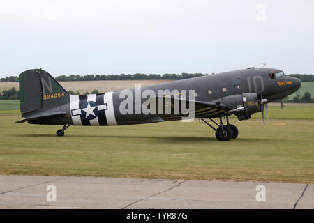 C-47 Placido Lassie a Duxford durante il settantacinquesimo anniversario dello sbarco in Normandia commemorazione. Foto Stock