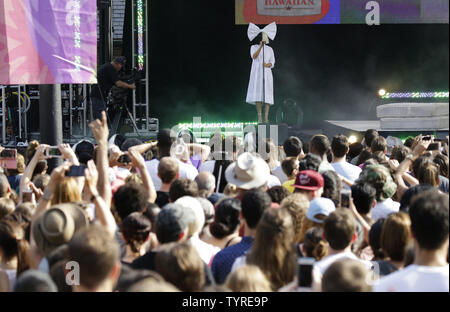 Asa esegue su Good Morning America mostra presso il riquadro Rumsey/SummerStage di Central Park a New York City il 22 luglio 2016. Foto di Giovanni Angelillo/UPI Foto Stock