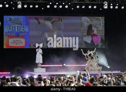 Asa esegue su Good Morning America mostra presso il riquadro Rumsey/SummerStage di Central Park a New York City il 22 luglio 2016. Foto di Giovanni Angelillo/UPI Foto Stock