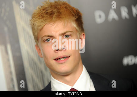 Tom Taylor arriva sul tappeto rosso al " La Torre scuro' New York Premiere sulla luglio 31, 2017 a New York City. Foto di Dennis Van Tine/UPI Foto Stock