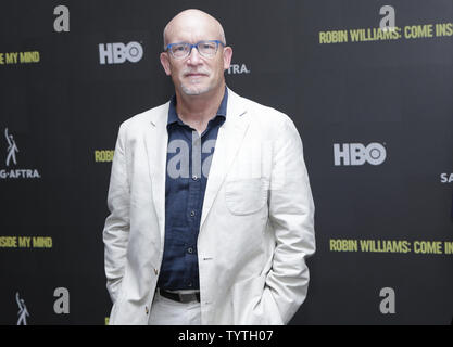 Alex Gibney arriva sul tappeto rosso in corrispondenza del HBO "Robin Williams: vieni dentro la mia mente' New York Premiere a SAG-Fondazione AFTRA Robin Williams Centre nel luglio 12, 2018 a New York City. Foto di Giovanni Angelillo/UPI Foto Stock