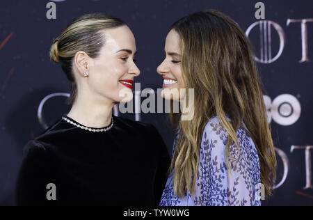 Sarah Paulson e Amanda Peet arrivano sul tappeto rosso alla Stagione 8 premiere di 'Gioco di troni' al Radio City Music Hall il 3 aprile 2019 nella città di New York. Foto di Giovanni Angelillo/UPI Foto Stock