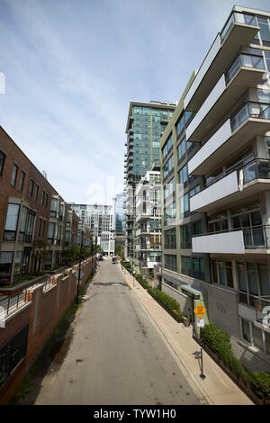 Appartamenti nuovi blocchi di condomini e case a schiera in fulton river district inclusi blocchi trio west loop Chicago IL USA Foto Stock