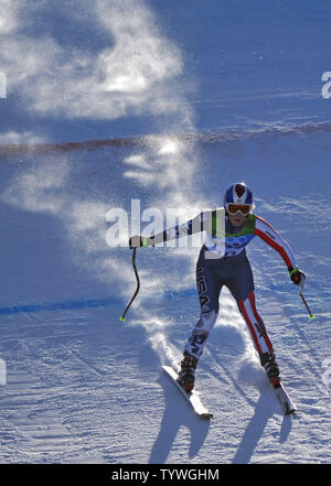 Stati Uniti d'America's Lindsey Vonn compete nel tratto in discesa del Ladie combinato durante il invernali di Vancouver 2010 a Whistler Creekside in Whistler, Canada il 18 febbraio 2010. UPI/Kevin Dietsch Foto Stock